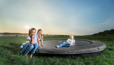 Berg InGround Favorit 380 grau