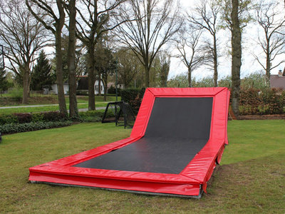 12SPRINGS CURVE ONE Bodentrampolin