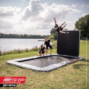 Berg Sports Ultim Pro Bouncer Flatground 5X5 mit Aerowall